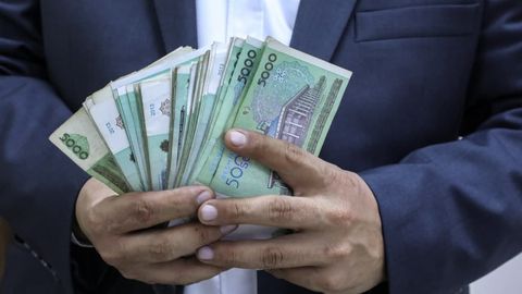 Тошкентда 7 млн сўм эвазига фуқарони ўқишини хориждан кўчиртириб беришини ваъда қилган шахс ушланди