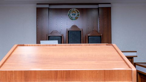 Samarqandda xotini va qaynonasini urib o‘ldirgan erkak 24,5 yilga ozodlikdan mahrum qilindi