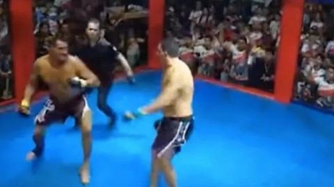Braziliyada siyosiy tortishuvlar shunday hal qilinadi: mer va deputat MMA qoidalari bo‘yicha jang qildi (video)