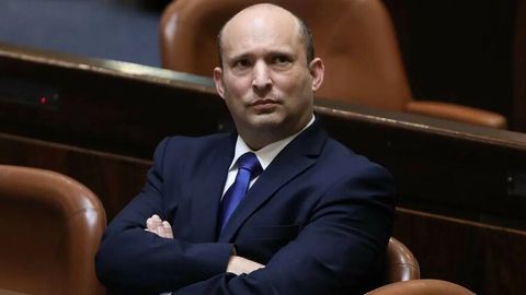 Исроил бош вазири пандемия шароитида оила аъзоларининг хорижга сафари туфайли танқидга учради