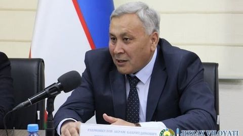 Жиззах вилояти ҳокимининг собиқ ўринбосари Акрам Раҳмонқулов иши судга юборилган