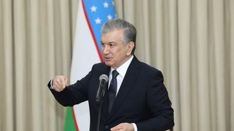 “Buning orqasida pora va korrupsiya turibdi”. Shavkat Mirziyoyev kadastr sohasida mavjud muammolar haqida