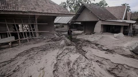Yava orolida vulqon otilishi oqibatida halok bo‘lganlar soni 34 nafarga yetdi