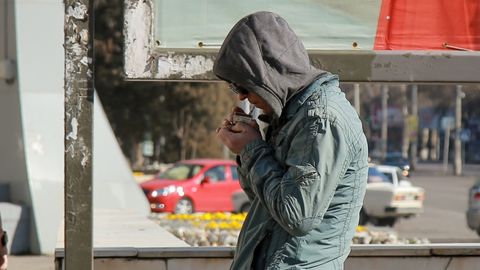 Toshkentda jamoat joyida tamaki chekuvchilarni jarimaga tortish boshlandi