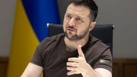 Zelenskiy Donbassdagi vaziyatni juda og‘ir deb atadi