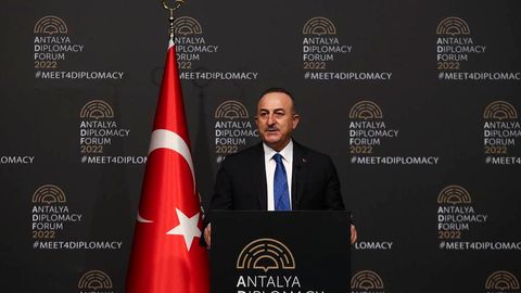 Reuters: Туркия ташқи ишлар вазири швециялик ҳамкасбига «овозини кўтарди». Улар Стокгольмнинг НАТОга кириши масаласини муҳокама қилаётганди