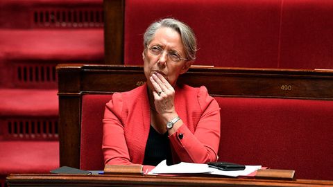 Fransiya hukumatiga 30 yil ichida ilk bora ayol rahbarlik qiladi