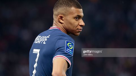Kilian Mbappe Liga 1 da mavsumning eng yaxshi to‘purari va eng yaxshi assistent bo‘ldi