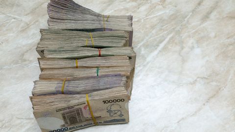 Тошкент вилоятида Пенсия жамғармаси ва «Халқ банки» ходимлари 142 нафар вафот этган фуқаронинг пенсия пулларини ўзлаштиргани аниқланди