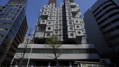 Yaponiyadagi afsonaviy kapsula uyi demontaj qilina boshladi