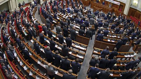 Ukraina oliy Radasi Rossiya “natsizm ustidan g‘alaba qozondi” deyish endi noto‘g‘riligini bildirdi va mamlakatni natsistlar Germaniyasiga qiyosladi