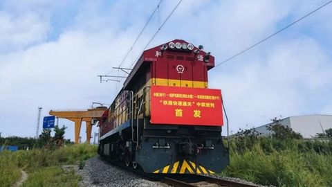 O&lsquo;zbekistonga Xitoy shahridan birinchi yuk poyezdi yo&lsquo;lga qo&lsquo;yildi