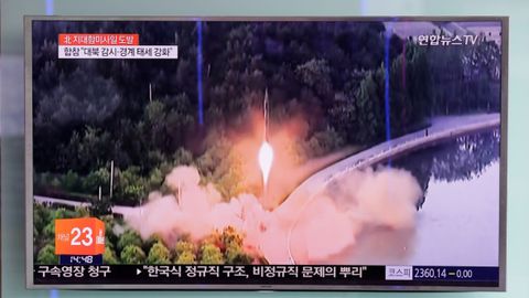 Janubiy Koreya KXDRdan sakkizta ballistik raketa uchirilganini xabar qildi