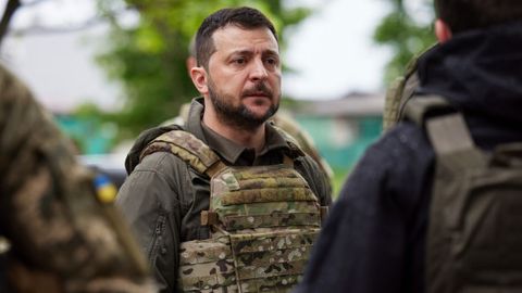 Зеленский Украина қуролли кучлари сўнгги суткада «оғриқли» йўқотишларга учраганини айтди