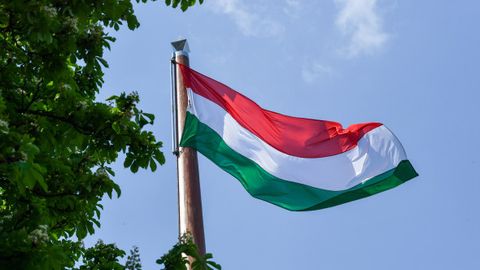 Vengriya Yevropa Ittifoqini Rossiyaga qarshi boshqa sanksiya kiritmaslikka chaqirdi