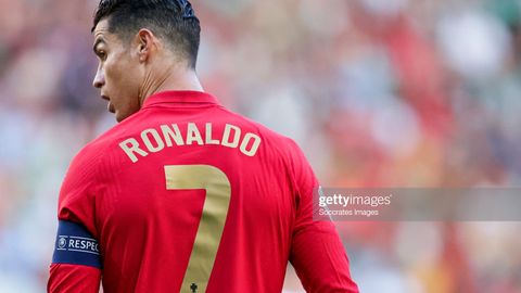 Krishtianu Ronaldu “Manchester Yunayted”ni tark etmaydi