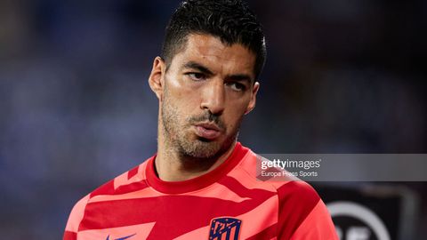 Luis Suares faoliyatini Italiyada davom ettirishi mumkin. A Seriya jamoasi hujumchiga qiziqish bildirmoqda