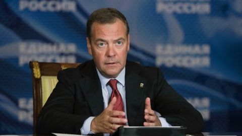 Medvedev Litvani Kaliningrad tranzitini taqiqlashga “assimetrik javob” berilishidan ogohlantirdi