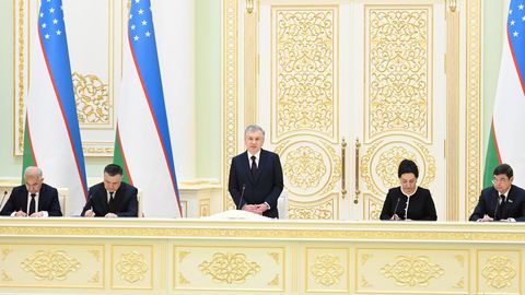 Шавкат Мирзиёев нима учун конституциявий ислоҳотлар ўтказилаётганига изоҳ берди