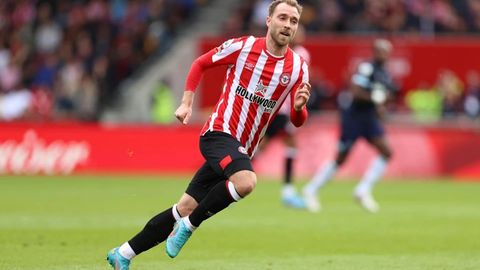 Евро—2020 да юраги тўхтаб қолган Кристиан Эриксен келажаги борасида бир қарорга кела олмаяпти