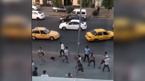 Самарқандда оммавий муштлашув уюштирган ўқув маркази ўқувчиларига жазо тайинланди