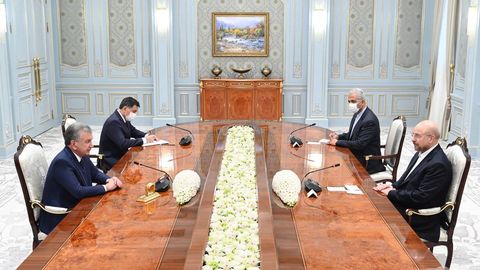 Shavkat Mirziyoyev Eron Islomiy Kengash Majlisi raisi Bagir Qolibof boshchiligidagi delegatsiyani qabul qildi