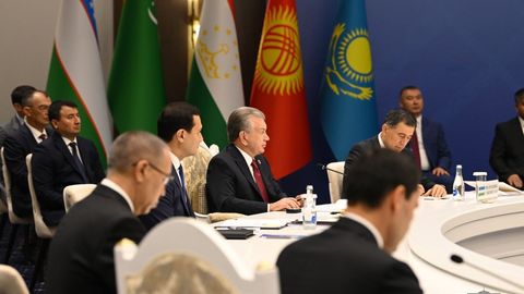 “Xalqaro hamjamiyat bu muammoni qanday qabul qilishi ko‘p jihatdan bizga bog‘liq” — Shavkat Mirziyoyev Afg‘onistondagi vaziyat haqida