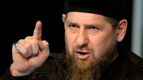 Ramzan Qodirov chechenlar Putinning buyrug‘iga ko‘ra har qanday aholi punktiga hujum qilishga tayyorligini aytdi