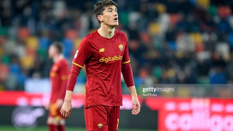 “Roma” Eldor Shomurodovni “Tottenhem”ga qarshi o‘yinga olib ketmadi, futbolchi Rimni tark etish arafasida