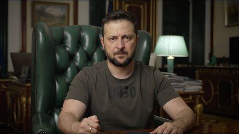 «Россия расман террорчи давлат деб тан олиниши керак» — Зеленский Винницанинг ўққа тутилиши бўйича Ғарб давлатларига мурожаат қилди