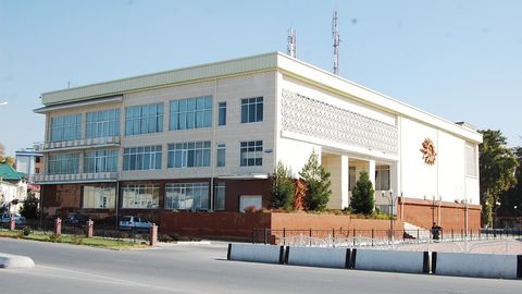 Farg‘onadagi muzeyda 2,5 mlrd so‘mlik noyob eksponatlar qalbakilashtirilgani, viloyat IIBda 7 ta asar yo‘qolgani ma’lum bo‘ldi