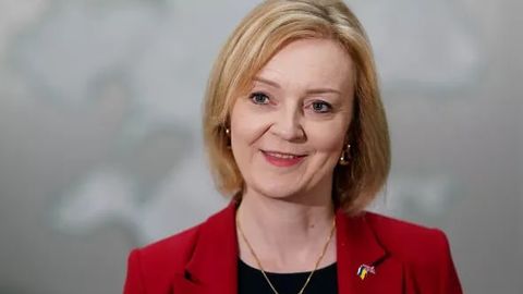 Британия Мудофаа вазирлиги Трассни бош вазирлик учун курашда қўллаб-қувватлади