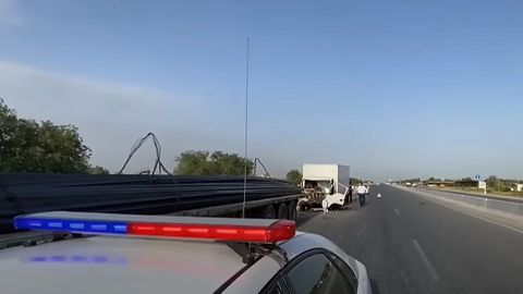 Farg‘onada yuk mashinasi boshqa yuk mashina tirkamasiga borib urilishidan ikki kishi vafot etdi