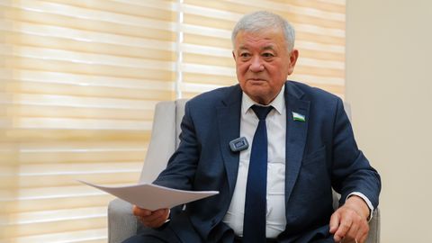 «Автомобильларга газни белгиланган миқдордан ортиқ қуйиш ҳолатларига бир неча бор гувоҳ бўлдик» —  сенатор