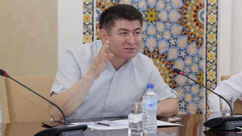 «Бизнес миқёсига қараб табақалаштирилган ёндашувларнинг эълон қилиниши жуда муҳим қадам бўлди» – иқтисодчи Отабек Бакиров президент билан тадбиркорлар мулоқоти ҳақида