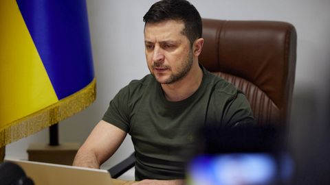 Зеленский Европа Иттифоқини 8 млрд евролик ёрдамни сунъий равишда кечиктираётганликда айблади