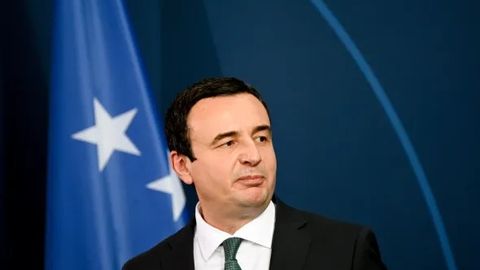 Kosovo serb hujjatlarini tan olmaslik haqidagi qonun qabul qilinishini kechiktirdi