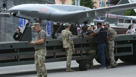 Turkiya Ukrainada Bayraktar dronlarini ishlab chiqarishni boshlaydi