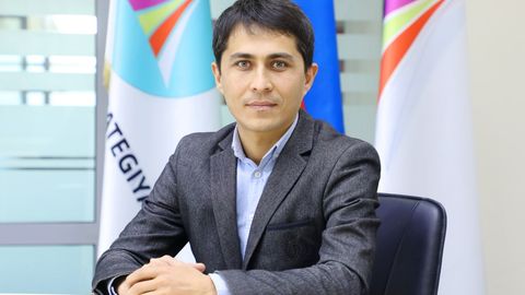 “AQSHning xavotirida jon bor”. Mutaxassis AQSH Davlat departamenti amerikaliklarni zudlik bilan Ukrainani tark etishga chaqirganiga munosabat bildirdi