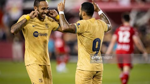 Obameyang yoki Depay. “Barselona” hujumchilarning biridan voz kechishiga to‘g‘ri keladi