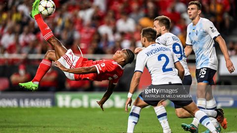 ЕЧЛ. «Бенфика» «Динамо Киев»ни йирик ҳисобда енгиб, гуруҳ босқичига йўлланма олди