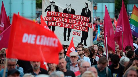 Germaniyada minglab odamlar narx-navo oshishiga qarshi miting o‘tkazdi