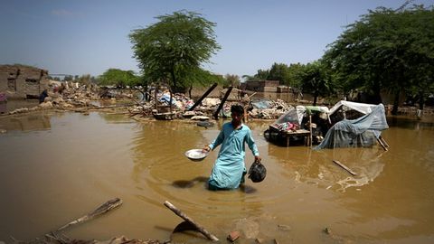 Туркманистон сув тошқинларидан жабр кўрган Покистонга гуманитар ёрдам юбормоқда