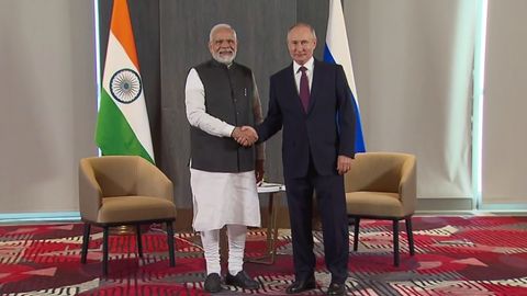 Putin Hindiston bosh vaziri bilan Rossiya–Ukraina masalasini muhokama qildi (video)