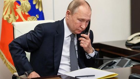 Vladimir Putin bahordan buyon birinchi marta Olaf Shols bilan telefon orqali suhbatlashdi