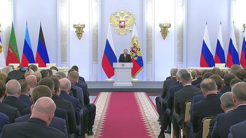 Putin Kiyevni o‘t ochishni to‘xtatib, muzokaralar stoliga qaytishga chaqirdi