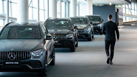 АҚШда ҳашаматли автомобиллар савдоси рекорд даражада ошди