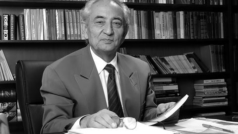 Ўзбекистон халқ шоири Жамол Камол 84 ёшида вафот этди