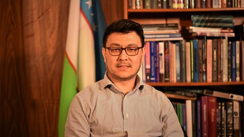 «Россиянинг давлатчилик тақдири шу ойларда асосий йўналиш олади» — сиёсатшунос Камолиддин Раббимов