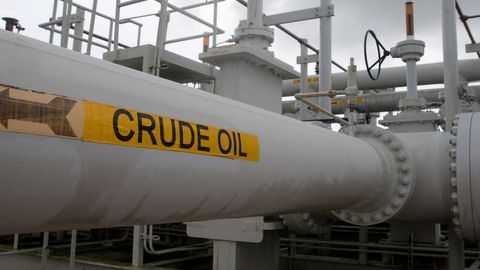 АҚШнинг нефть захираси 38 йиллик энг паст даражага тушди